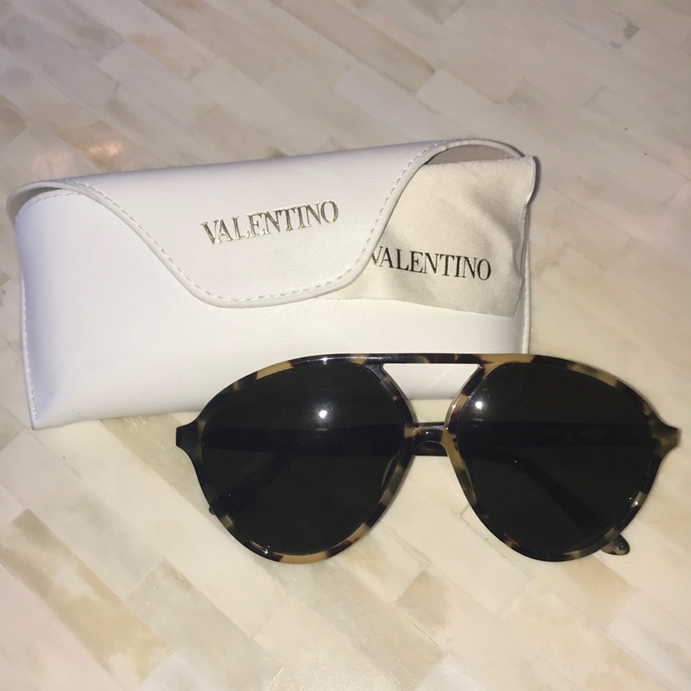 valentino aviators